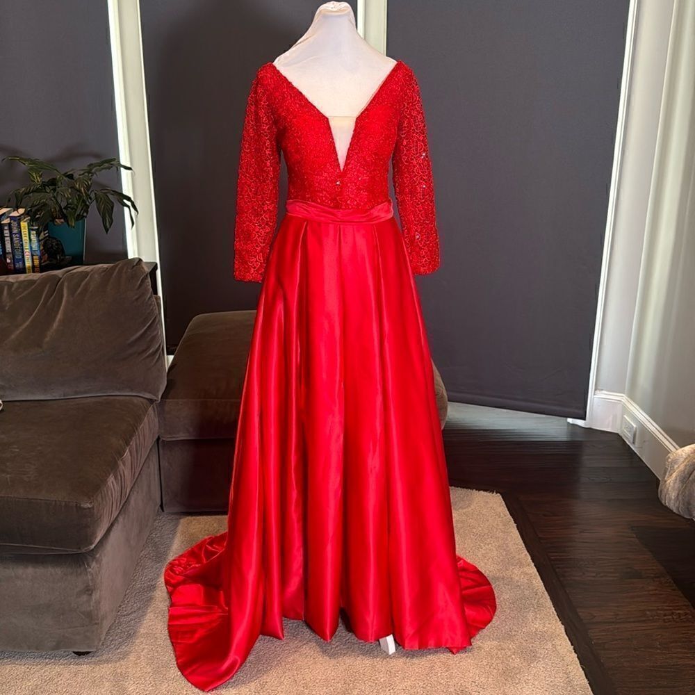 Women’s Full Length 3/4 Sleeve Sparkly Bodice Formal Dress Leg Slit Size 4 *READ